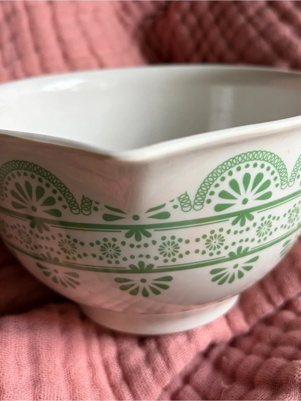Pioneer Woman 2 cup measuring cup.  Note small mark on handle.  Hard plastic